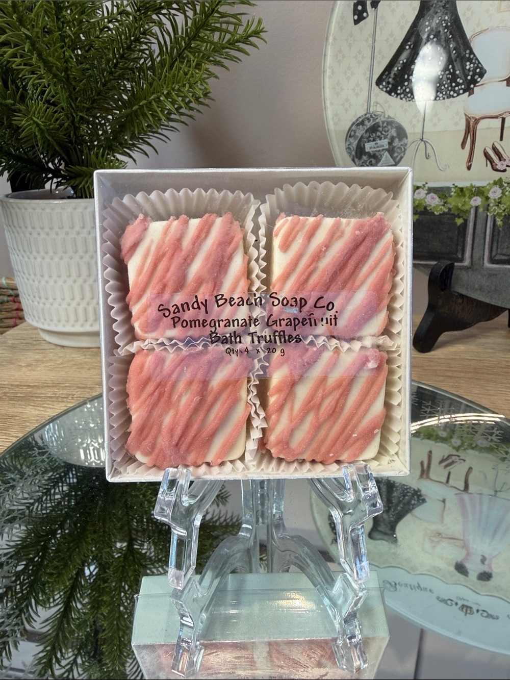 Handcrafted Sandy Beach Soap Co. Pomegranate Grapefruit Bath Truffles 80g